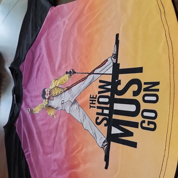 Freddy Mercury The Show Must go on shirt - Picture 3 of 4